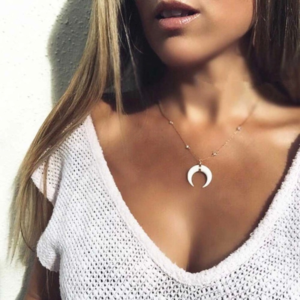 3 for $25⚡️crescent moon horn necklace - Picture 1 of 8
